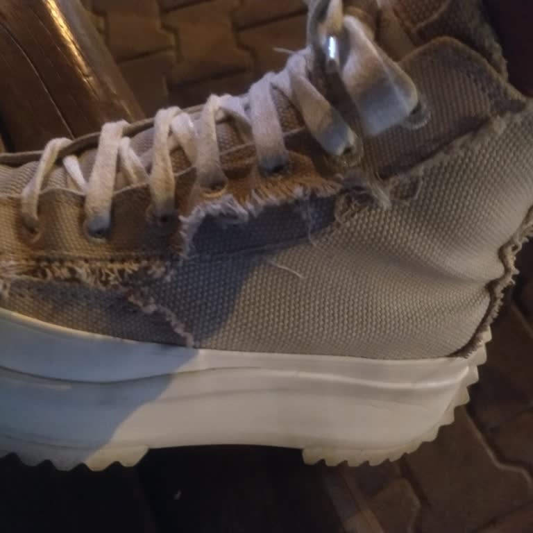 Converse Ayakkabının Kalitesizliği Ve İade Sorunu