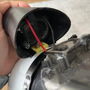 Fakir Süpürge Toz Haznesi Kırılma Sorunu