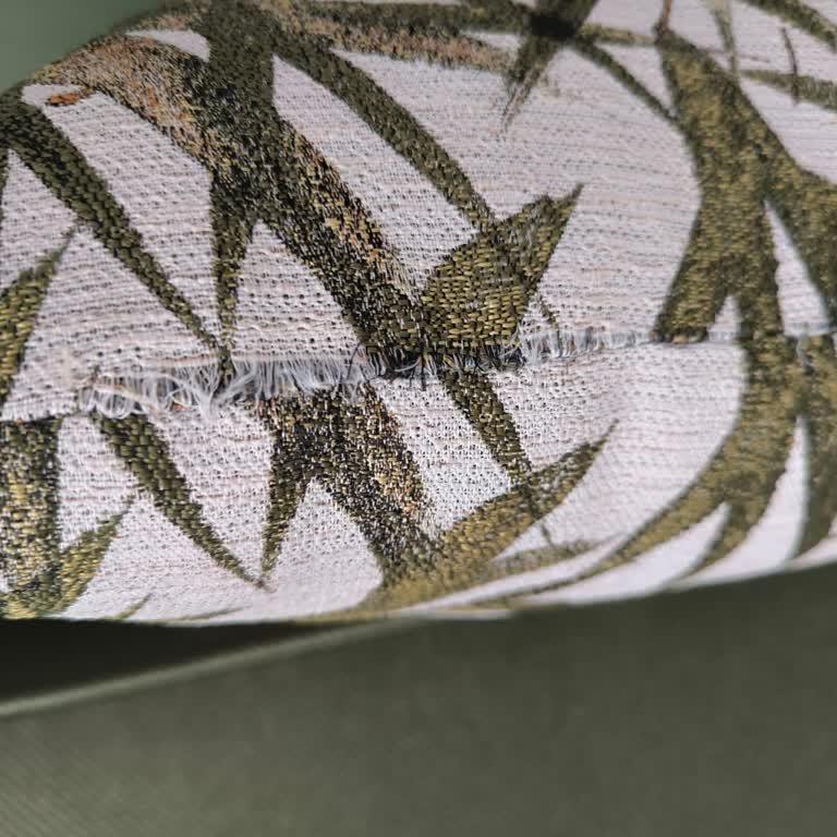 İstikbal Mobilya'dan Aldığımız Koltuk Takımının Kırlentleri Kayboldu