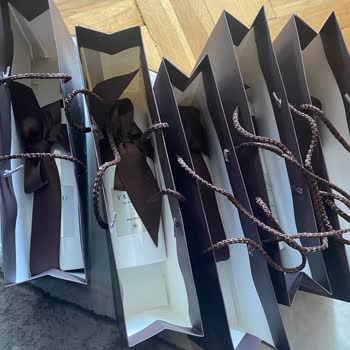 Vakko'nun Hediye Paketleme Özensizliği