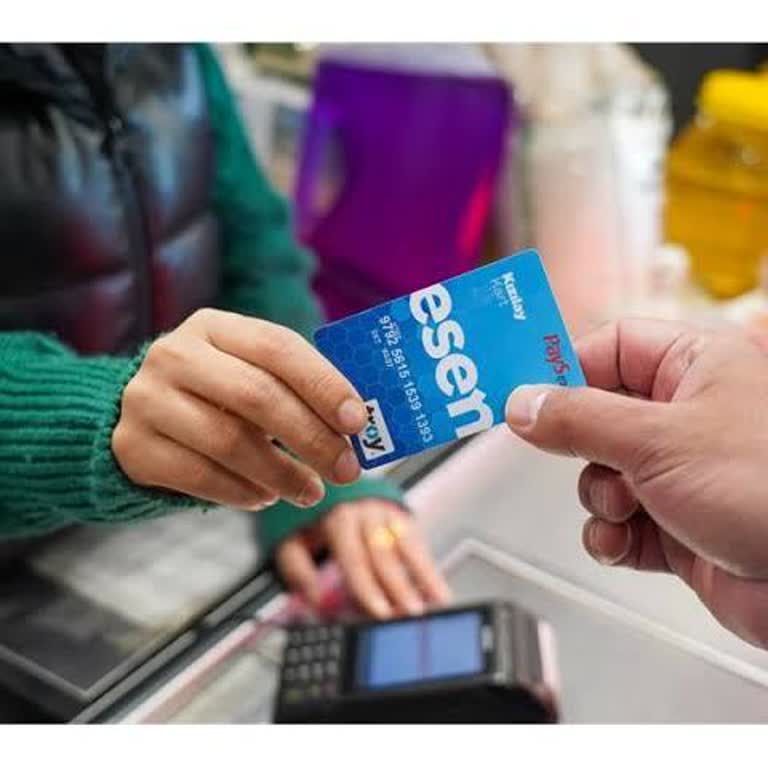 ATM'de Unutulan Kart Ve Yetersiz Destek