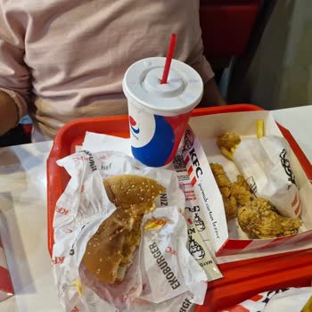 KFC'de Eksik Ürün Ve İlgisiz Tavır