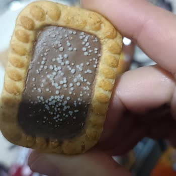 Bisküvide Beklenmedik Beyaz Lekeler