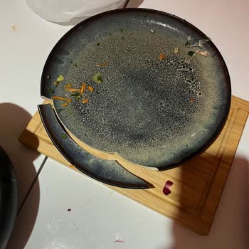 Karaca Züccaciye Yemek Takımında Tekrarlayan Kırılma Sorunu