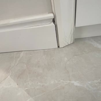 Su Sızdıran Paspas Dolaplarımı Mahvetti