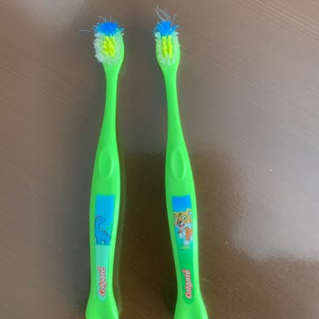 Çocuklar İçin Tehlikeli Diş Fırçası Deneyimi