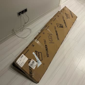 Kırık TV Ünitesi Ve Yanıt Alınamayan Talepler