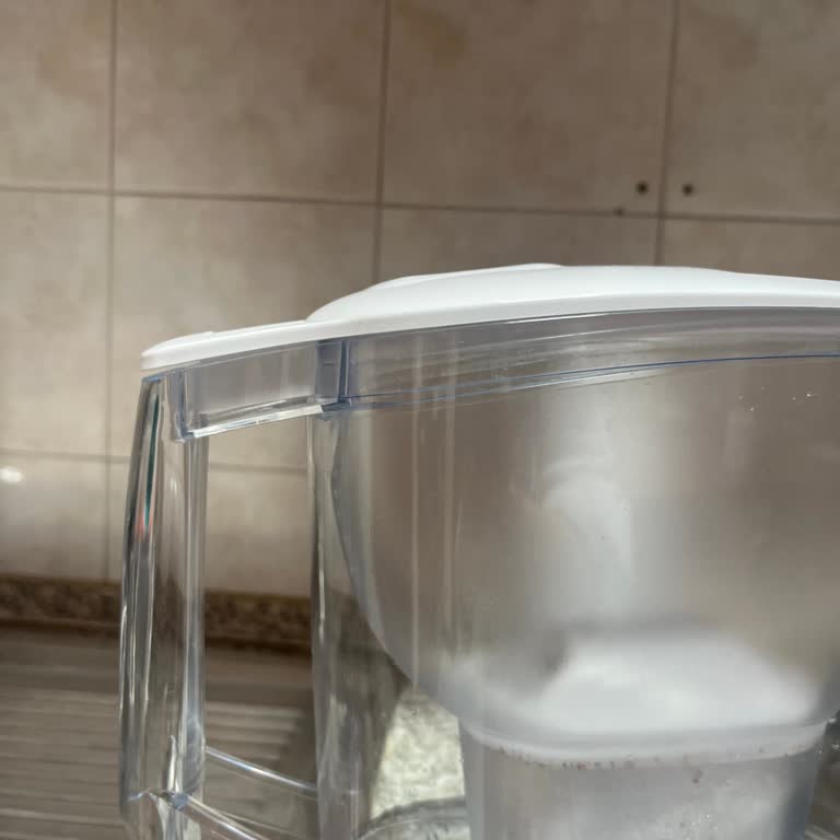 Sürahi Kapağı Aniden Kapanmamaya Başladı