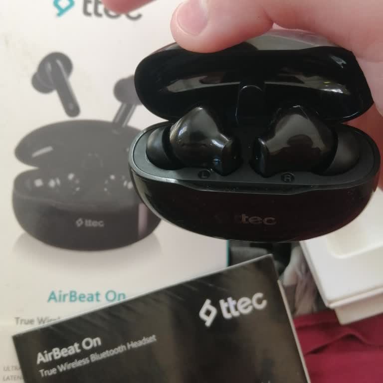 Teknosa'dan Aldığım Kulaklık Sürekli Bozuluyor