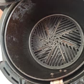 Altus Garanti Sonrası Kirli Ve Yağlı Airfryer Şoku