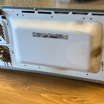 Samsung Mikrodalga Fırının Kendiliğinden Yanması