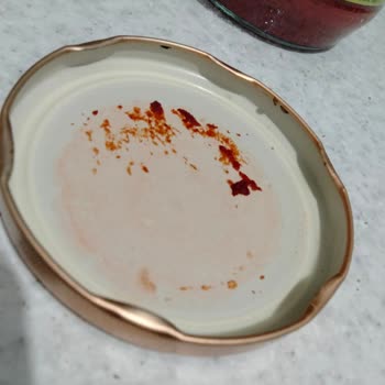 Migros'tan Aldığım Salçanın İçinden Çıkan Böcekler Ve İlgisiz Müşteri Hizmetleri