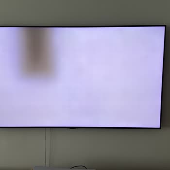 Samsung 55Q95T TV Needs ₺32500 Panel Repair Just 1 Year After Warranty Expired