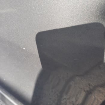 Yetkili Serviste Araç Yıkama Kabusu: Derin Çizikler Ve Hayal Kırıklığı