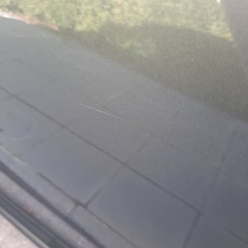 Yetkili Serviste Araç Yıkama Kabusu: Derin Çizikler Ve Hayal Kırıklığı