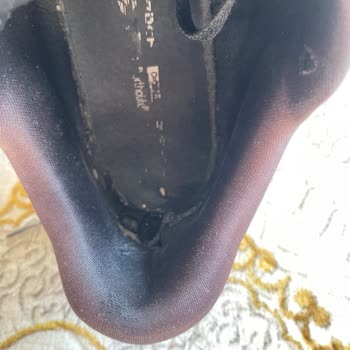 Reebok Ayakkabılarda Garanti Sorunu: Kullanıcı Hatası Mazereti