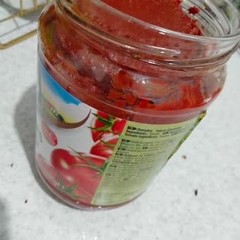 Salçada Böcek Şoku Ve İlgisiz Müşteri Hizmeti