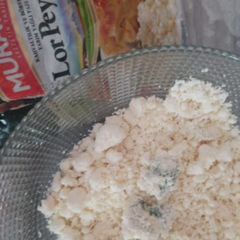 Taze Olmayan Ürün Ve İlgisiz Müşteri Hizmetleri