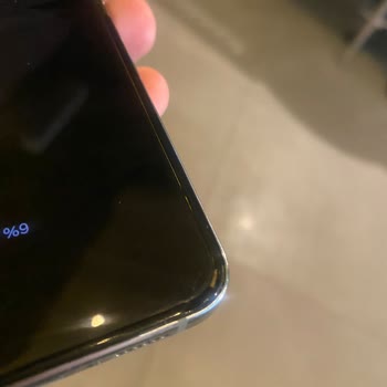 Samsung Galaxy Z Flip 5 Ekran Sorunu