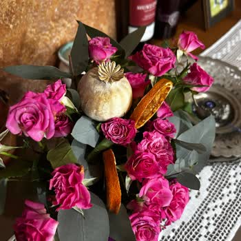 Hayal Kırıklığı Yaratan Yıldönümü Çiçeği