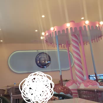 Samsung S24 Ultra'nın Ön Kamerasında Işık Yansıması Sorunu