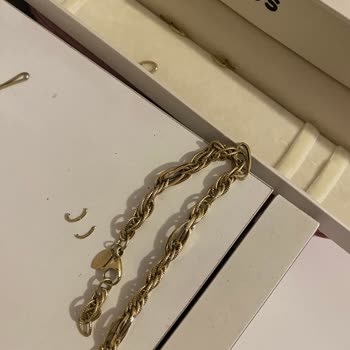 Dayanıksız Künye Ve İlgisiz Müşteri Hizmeti