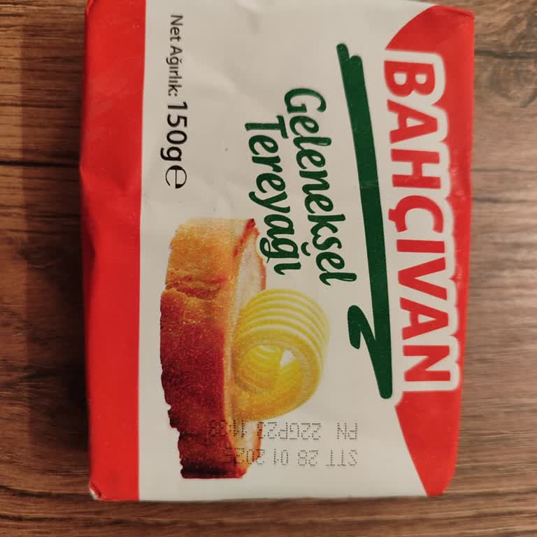 Bahçıvan Tereyağı Aldık, Margarine Benzedi