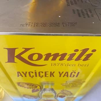 Komili Ayçiçek Yağında Siyah Yabancı Maddeler Şoku