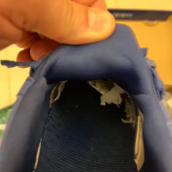 Deichmann Refused to Refund My FİLA Sneakers After Inner Fabric Tore in 25 Days