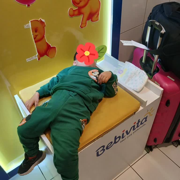 Bebek Bakım Odasında Şok Edici Deneyim