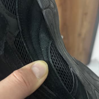 Hepsiburada'dan Aldığım Ayakkabıda Kısa Sürede Oluşan Hasar Ve Müşteri Hizmeti Sorunu