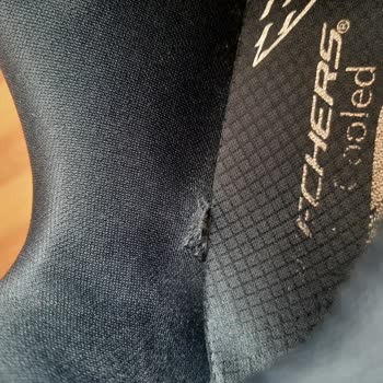 Skechers Ayakkabı Astarı Hızla Aşınıyor, Müşteri Memnuniyeti Sıfır