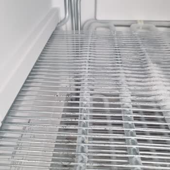 Siemens Ev Aletleri Paslanan Derin Dondurucu Ve Yetersiz Servis!