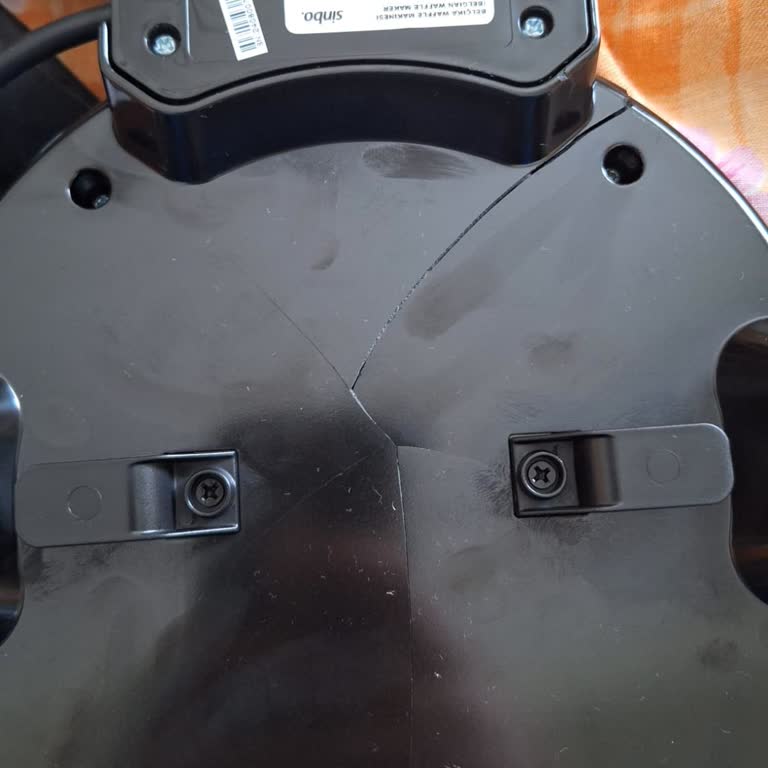 Kırık Waffle Makinesi Ve Yetersiz Müşteri Hizmetleri