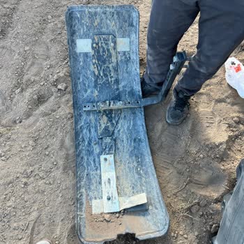 Traktör Çamurluğu Ve Lastik Sorunu