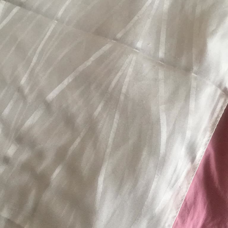 Fresh Scarfs Şalında Tüylenme Ve İletişim Sorunu