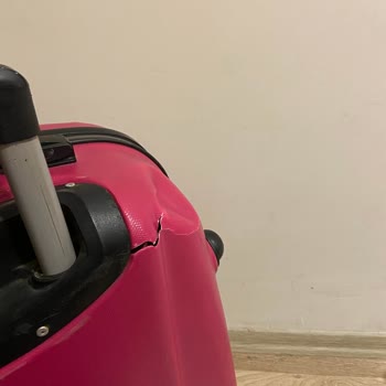 Kırılan Valizim İçin Çözüm Bulunamadı, Müşteri Hizmetleri Yetersiz Kaldı