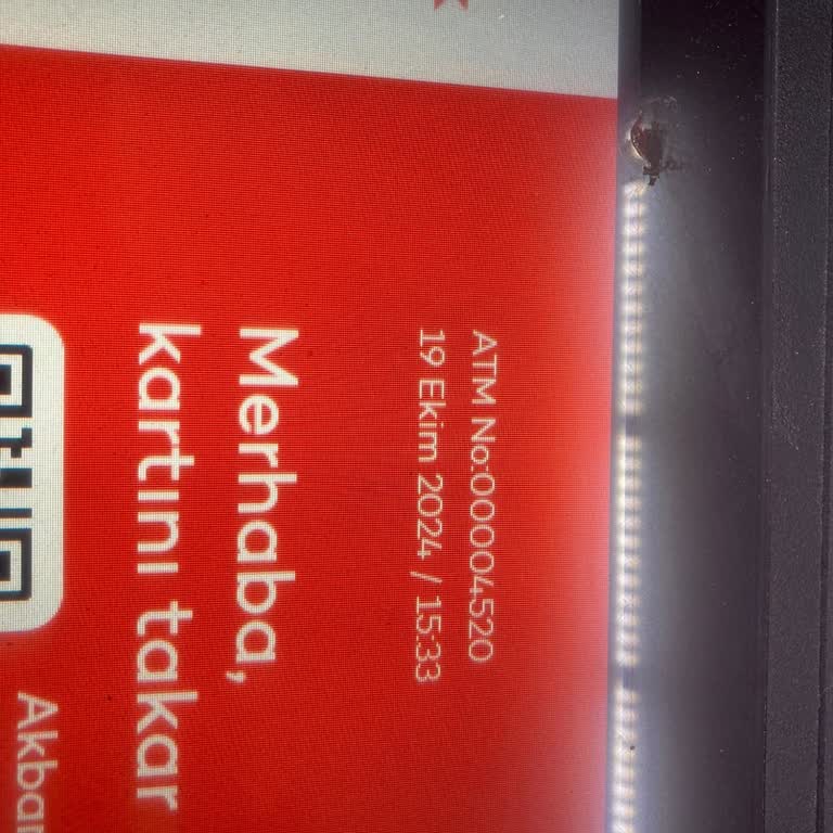ATM'de Sıkışan Para Ve Yetersiz Müşteri Hizmetleri