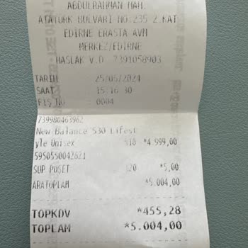 New Balance 530 Ayakkabının 5 Ayda Çatlaması Şaşırtıcı