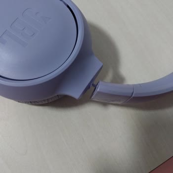 Kalitesiz Ürün: Kulaklık Kullanımda Kırıldı