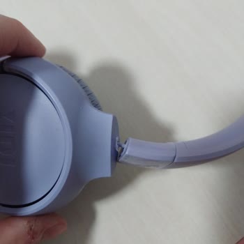 Kalitesiz Ürün: Kulaklık Kullanımda Kırıldı