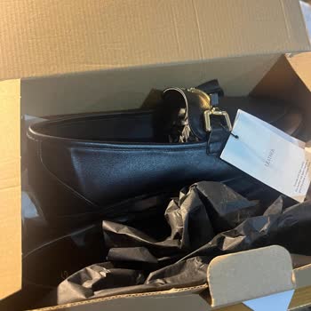 Yanlış Ürün Teslimatı Ve Yetersiz Müşteri Hizmetleri