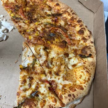 Domino's Pizza'da Hayal Kırıklığı: Bayat Ve Eksik Malzemeli Pizzalar