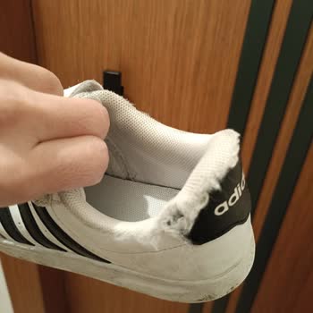 Adidas Ayakkabıda Hızlı Deformasyon Ve Yetersiz Müşteri Hizmeti