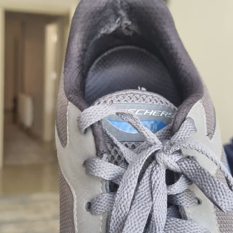 Skechers Ayakkabıda Beklenmedik Yırtık Ve Mağaza İlgisizliği