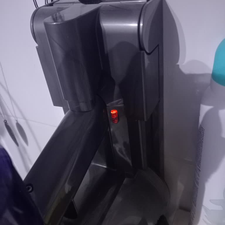 Dyson Müşteri Hizmetleri İle Bağlantı Sorunu Ve Çözüm Eksikliği