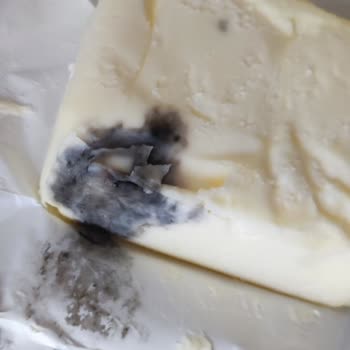 Şok Marketlerde Tereyağı Ve Süt Ürünlerinde Güven Sorunu