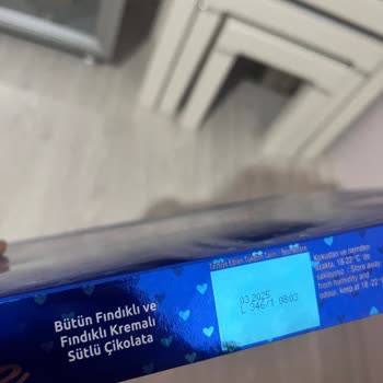 Bozuk Çikolata Ve İlgisiz Müşteri Hizmetleri