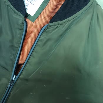 Pull And Bear Ceketlerde Kalıcı Leke Sorunu