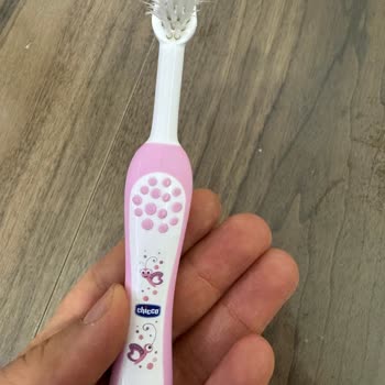 Chicco Diş Fırçasında Beklenmedik Kararma Sorunu